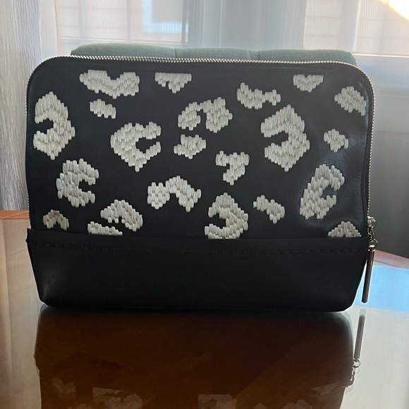 3.1 phillip lim 31 Minute Leather Pouch Black/White Good Condition - Picture 14 of 14